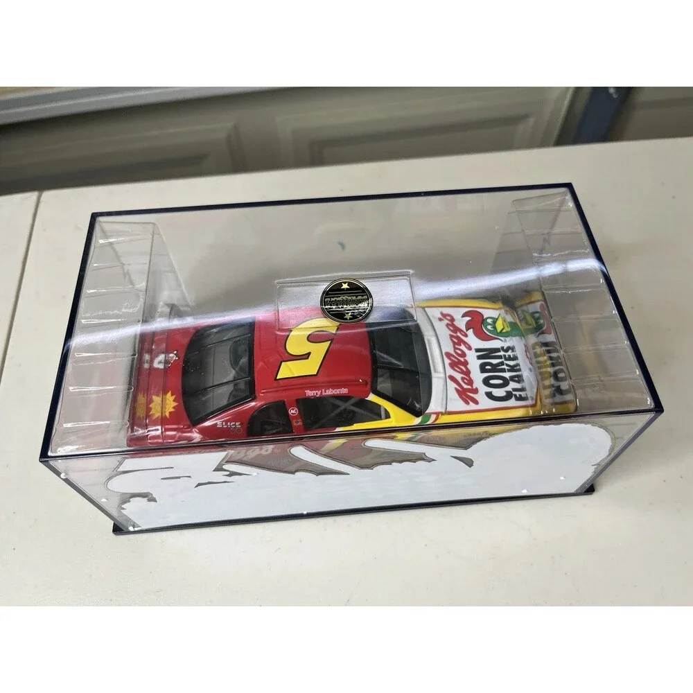 1997 Terry Labonte #5 Kelloggs Corn Flakes 1:24 Revell Sports Impressions w/Case